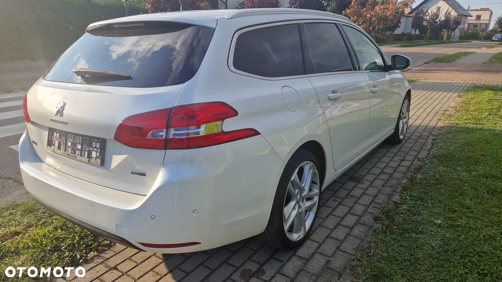 Peugeot 308 BlueHDi FAP 150 EAT6 Stop & Start Allure - 10
