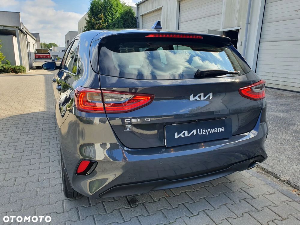 Kia Ceed 1.5 T-GDI M - 21