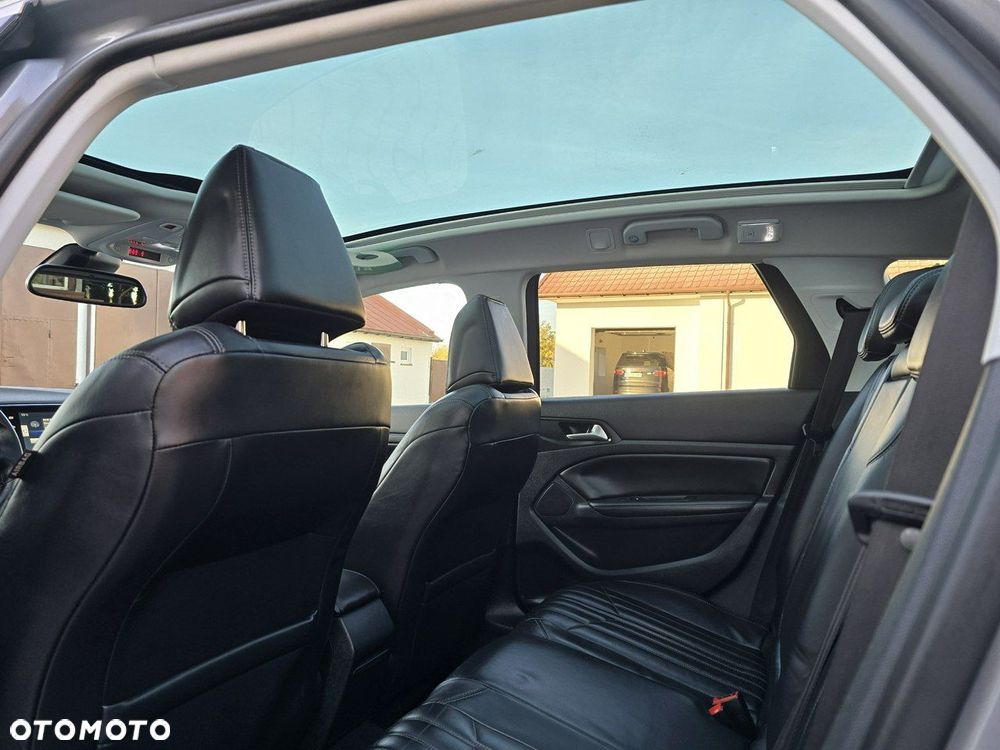 Peugeot 308 - 25