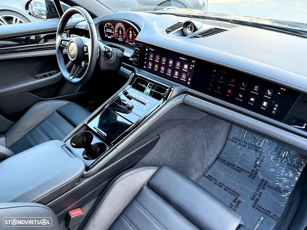 Porsche Panamera 4 E-Hybrid - 42