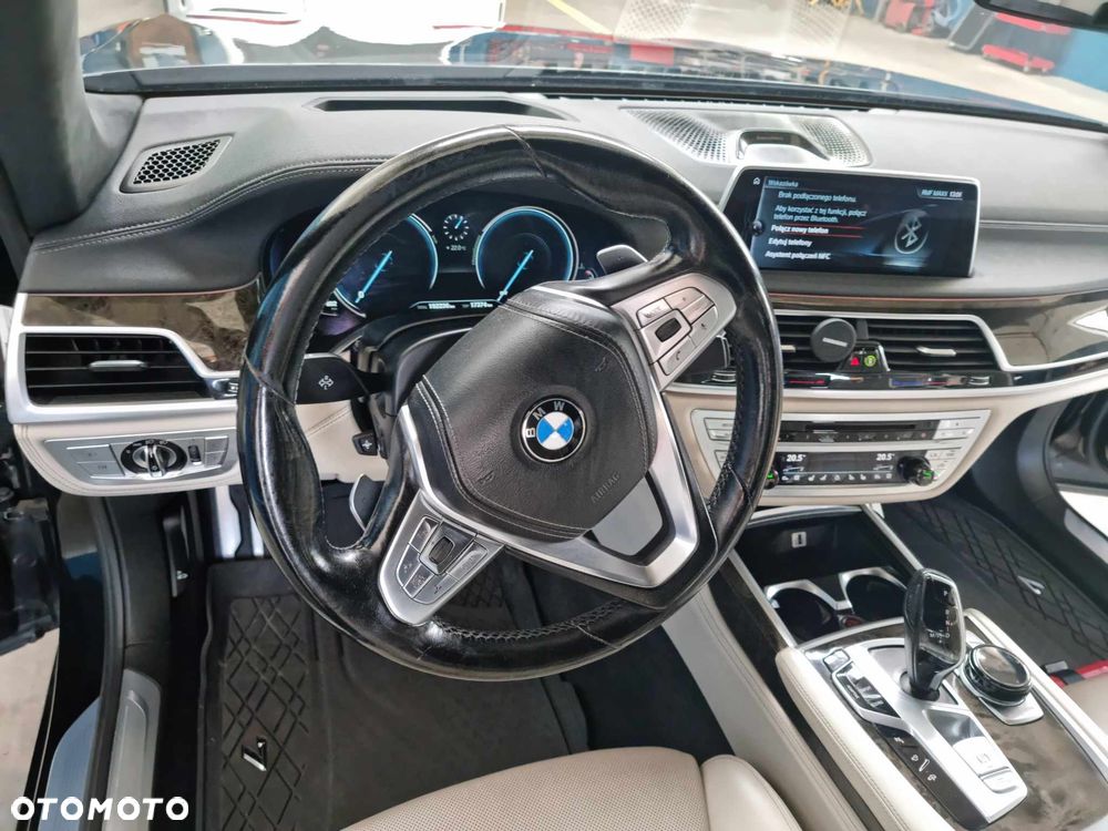 BMW Seria 7 750Ld xDrive - 9