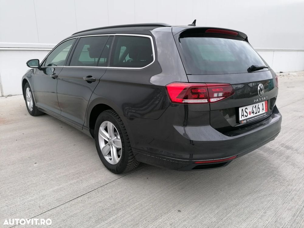 Volkswagen Passat Variant 2.0 TDI SCR DSG Business - 5
