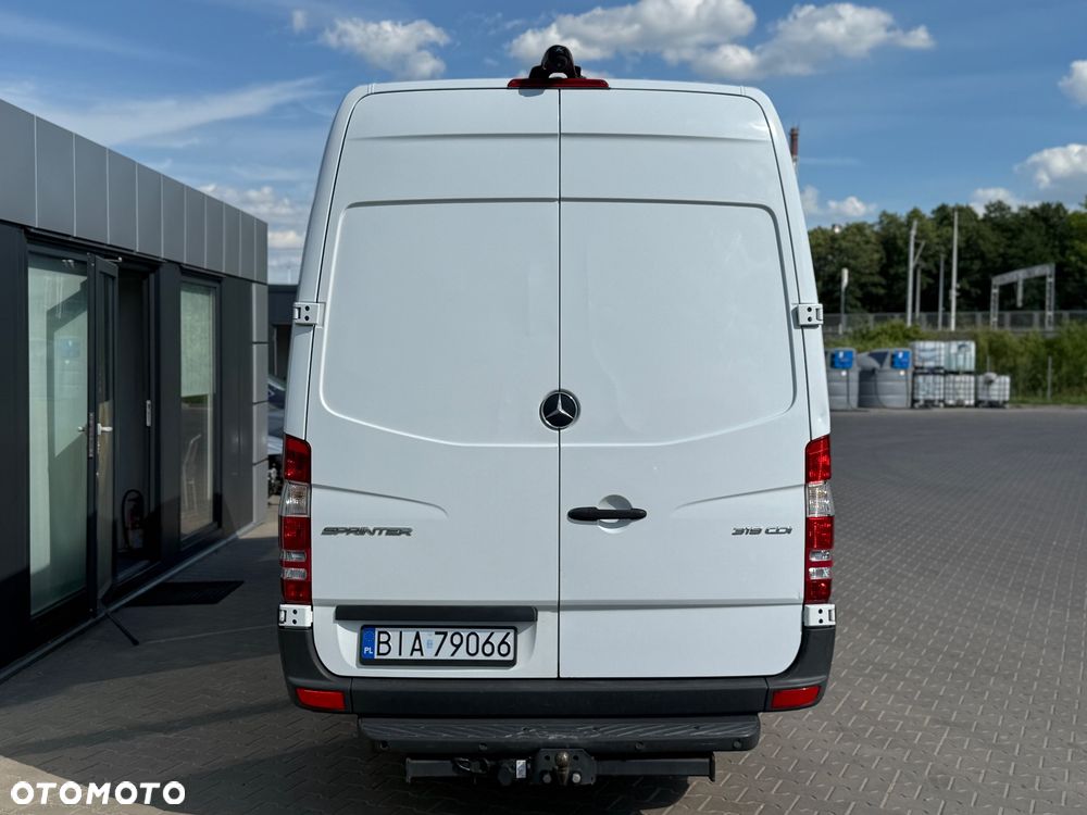 Mercedes-Benz Sprinter - 7