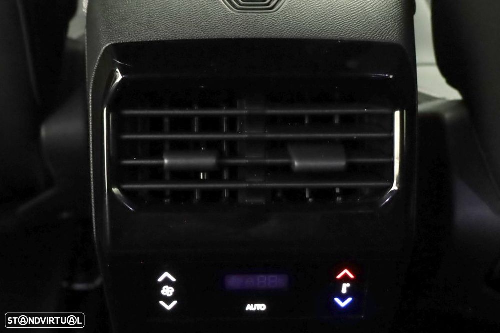 Peugeot 5008 1.2 Hybrid Allure e-DCS6 - 24