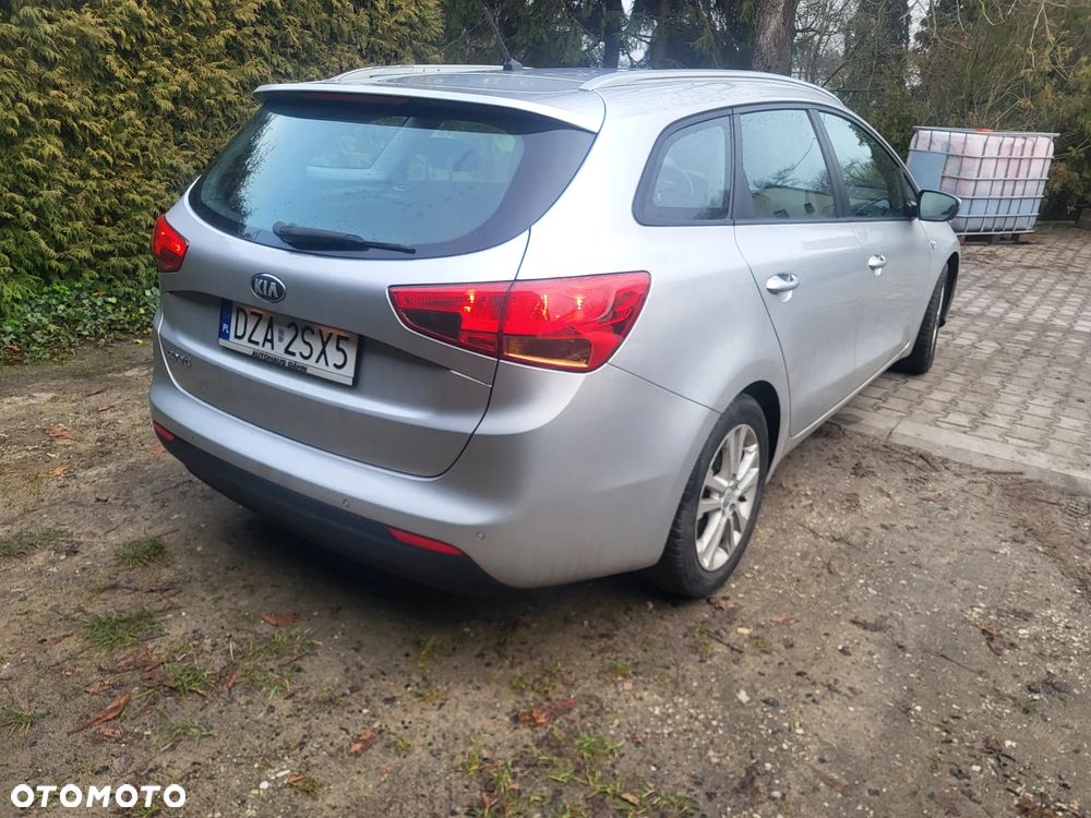 Kia Ceed 1.4 CVVT - 4