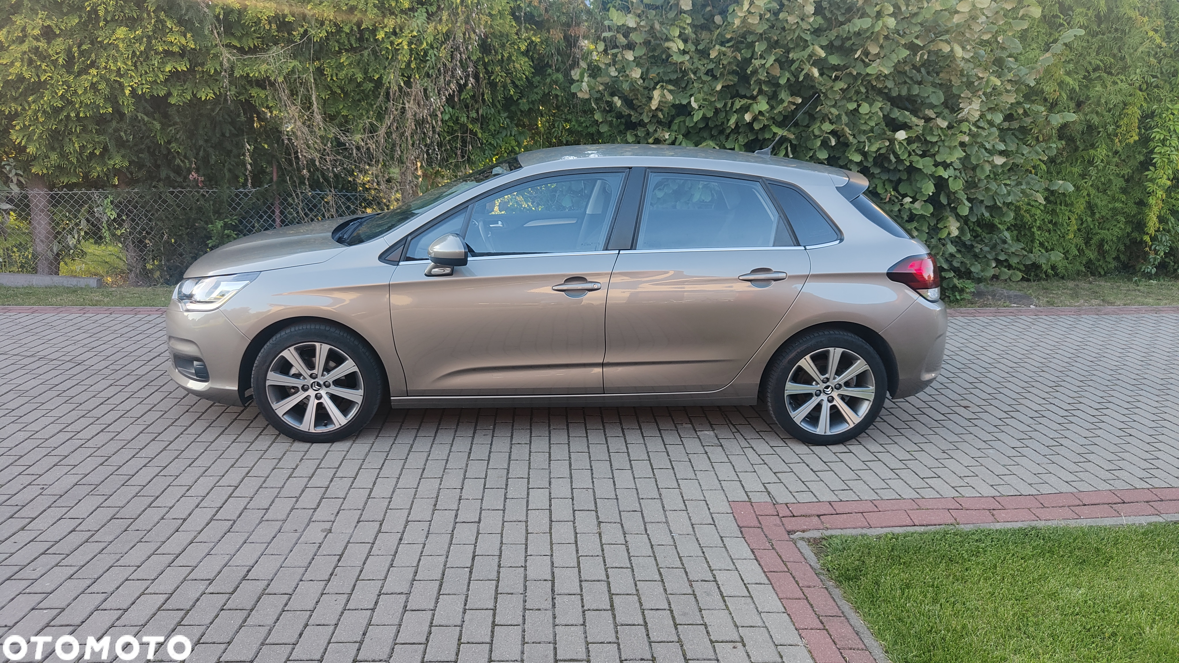 Citroën C4 - 4