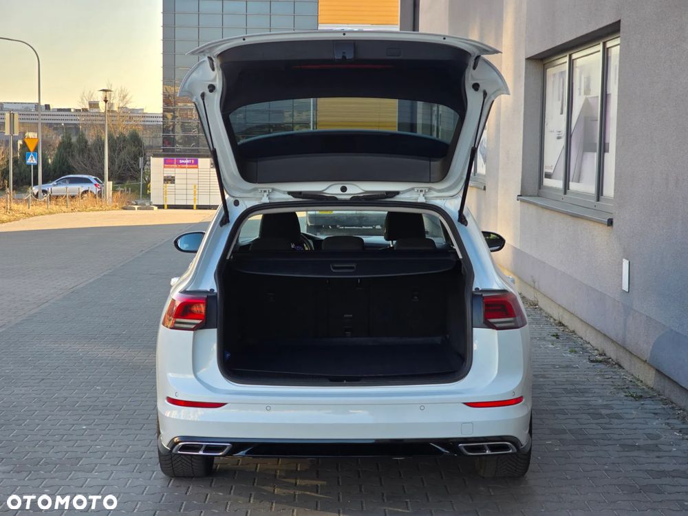 Volkswagen Golf - 22