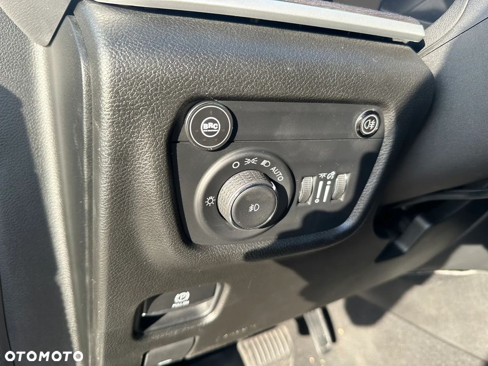 Jeep Grand Cherokee - 19