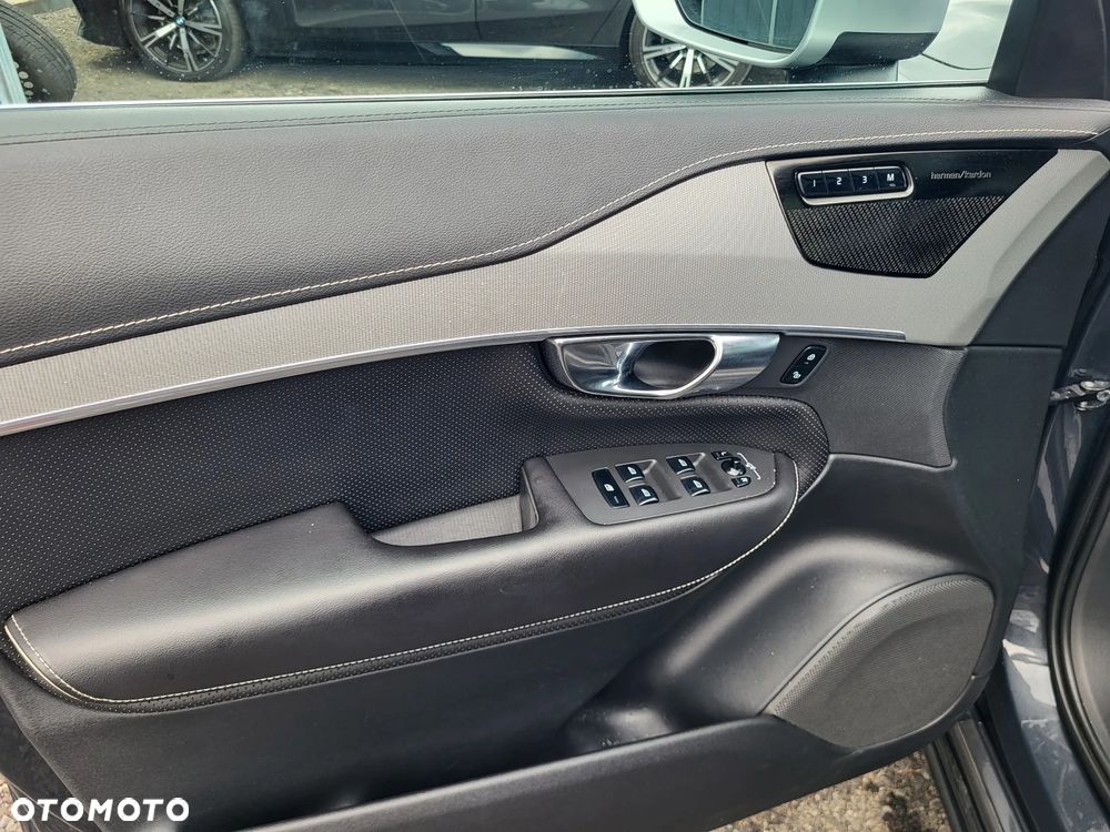 Volvo XC 90 T5 AWD Geartronic RDesign - 12
