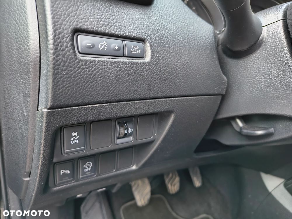 Nissan Qashqai - 14