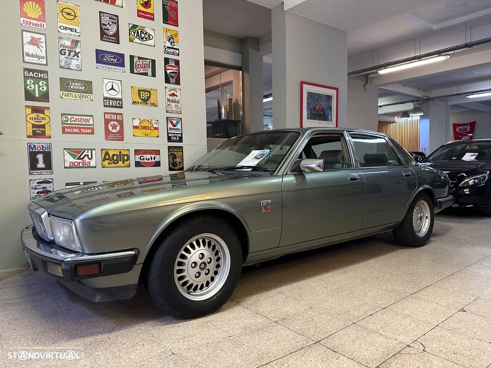 Jaguar Sovereign 4.0 - 7