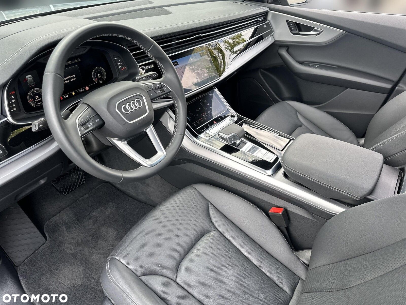 Audi Q8 - 12