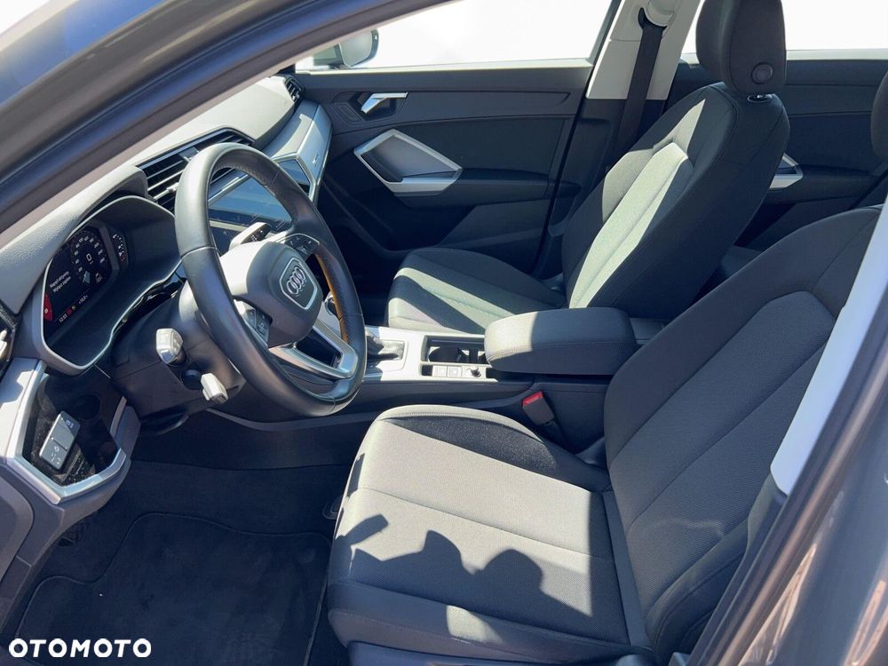 Audi Q3 - 10