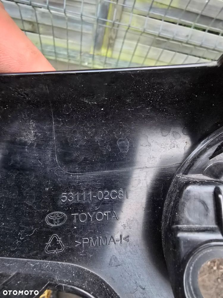 Toyota Corolla e21 hatchback grill atrapa 53111-02c81 oryginał - 2