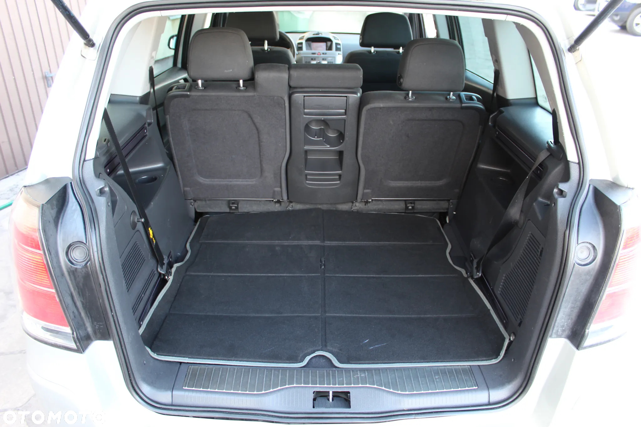 Opel Zafira 1.8 Enjoy - 25