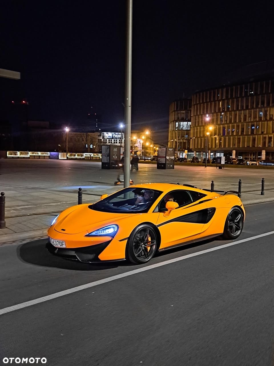 McLaren 570S Coupe Standard - 2