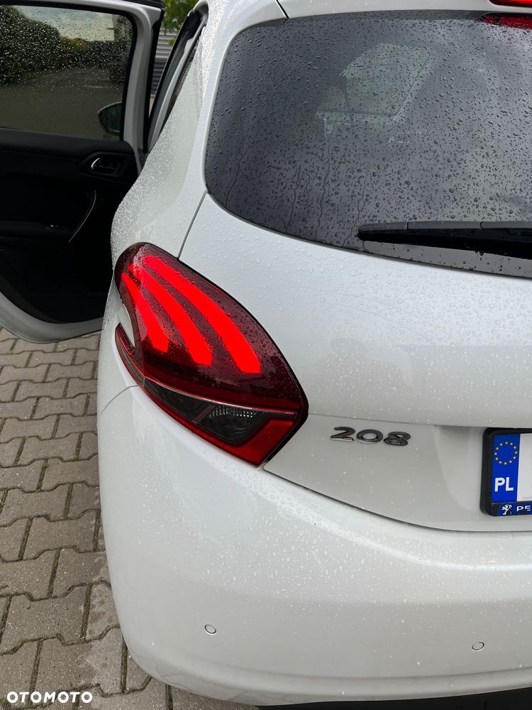 Peugeot 208 1.2 PureTech GPF Allure S&S - 12