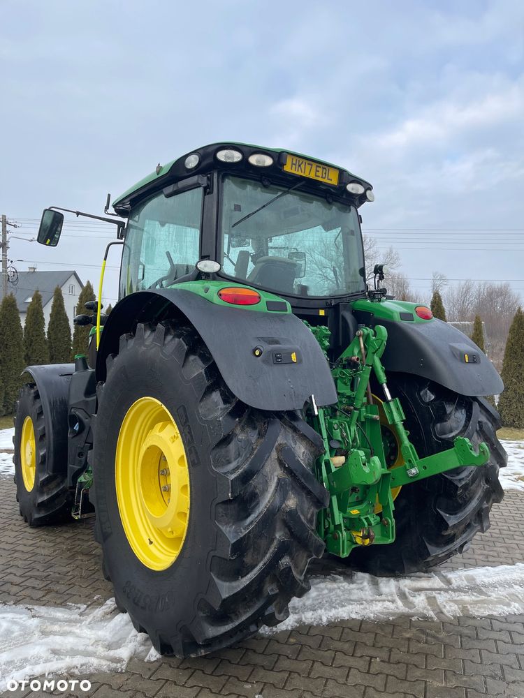 John Deere 6215R - 5