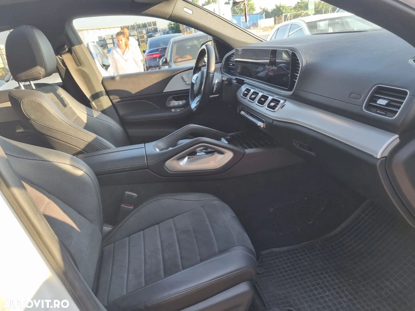 Mercedes-Benz GLE 350 d 4Matic 9G-TRONIC AMG Line - 22