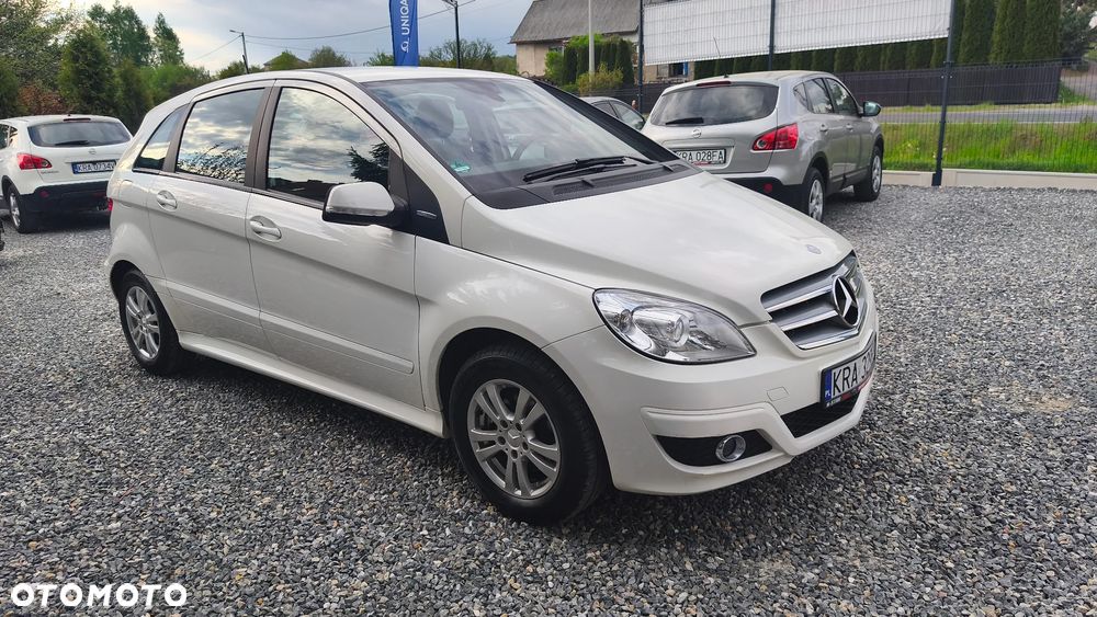 Mercedes-Benz Klasa B 180 BlueEFFICIENCY - 11