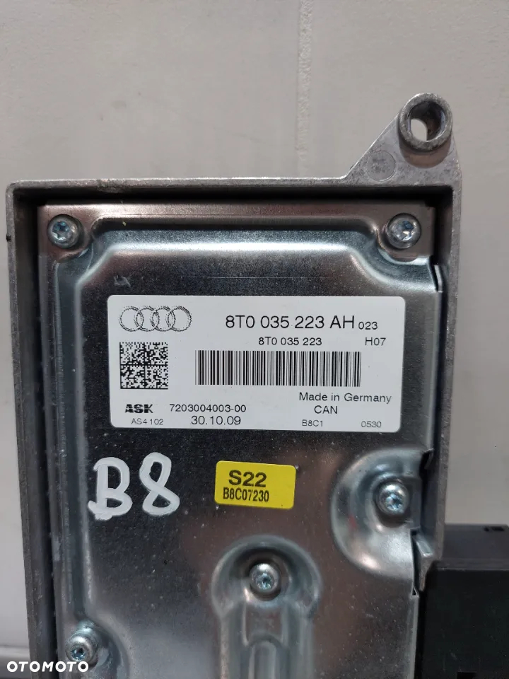 Wzmacniacz radia Audi A4 nr 8T0035223AH - 2