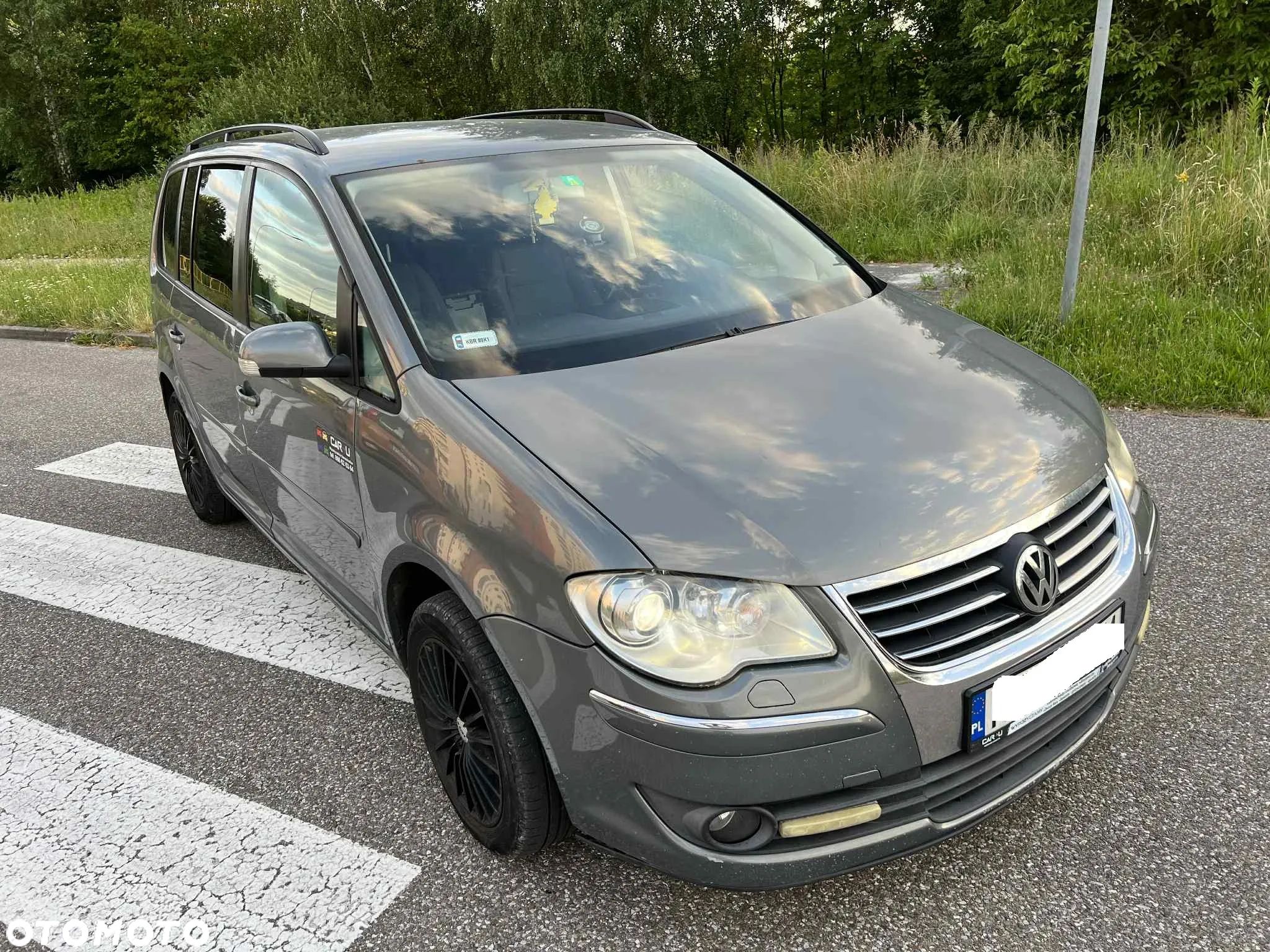Volkswagen Touran 2.0 TDI Highline DSG - 1