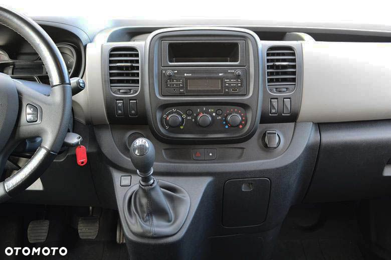 Renault Trafic Grand 1.6 dCi - 15