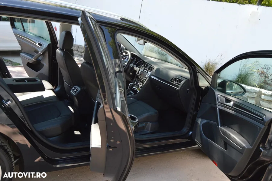 Volkswagen Golf 1.6 BlueTDI DSG Comfortline - 14