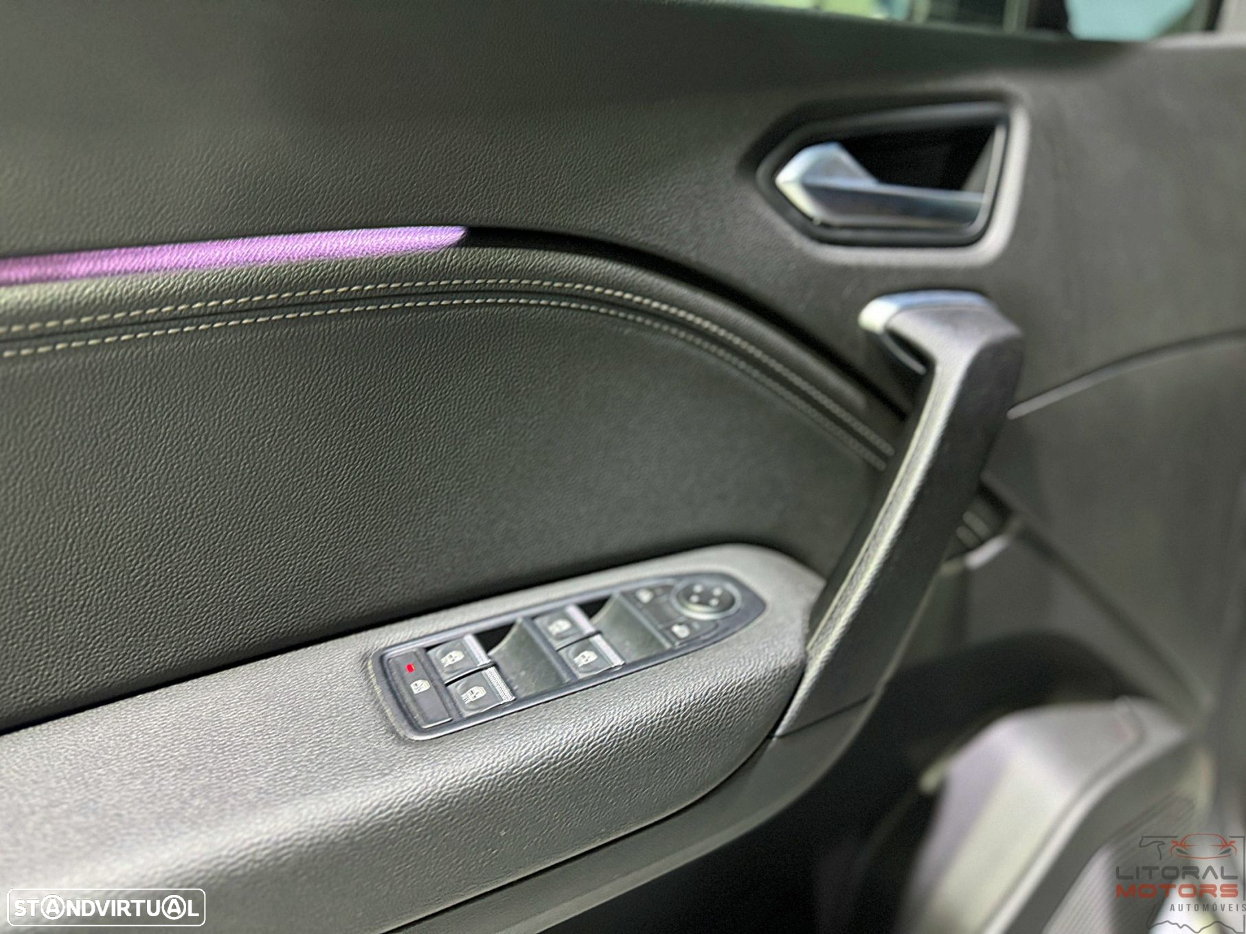 Renault Captur 1.0 TCe Exclusive - 17