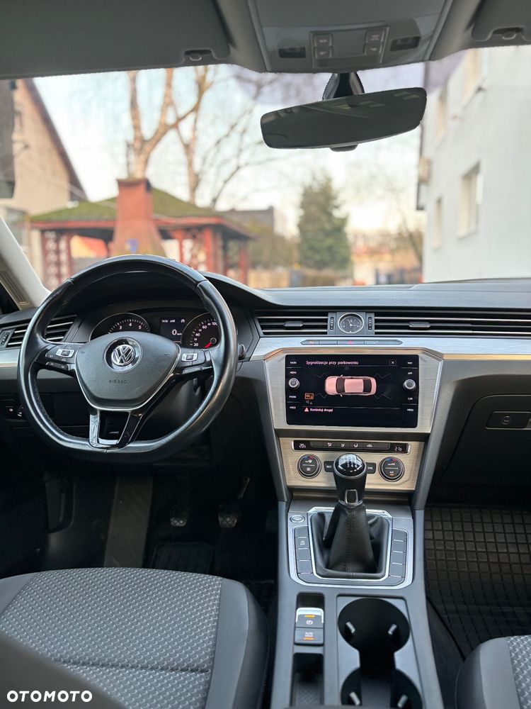 Volkswagen Passat ver-1-4-tsi-bmt-trendline - 12