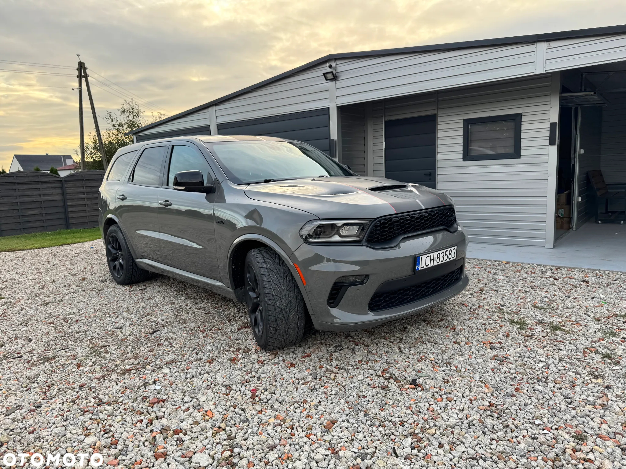 Dodge Durango 6.4 SRT - 11
