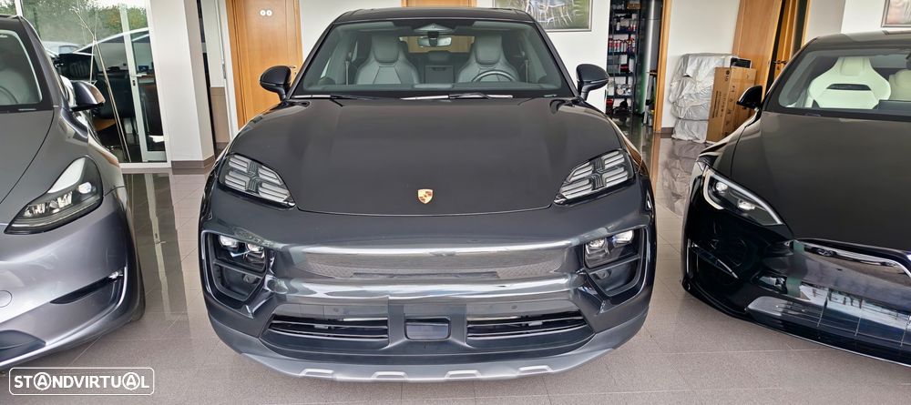 Porsche Macan Electric 4 - 40