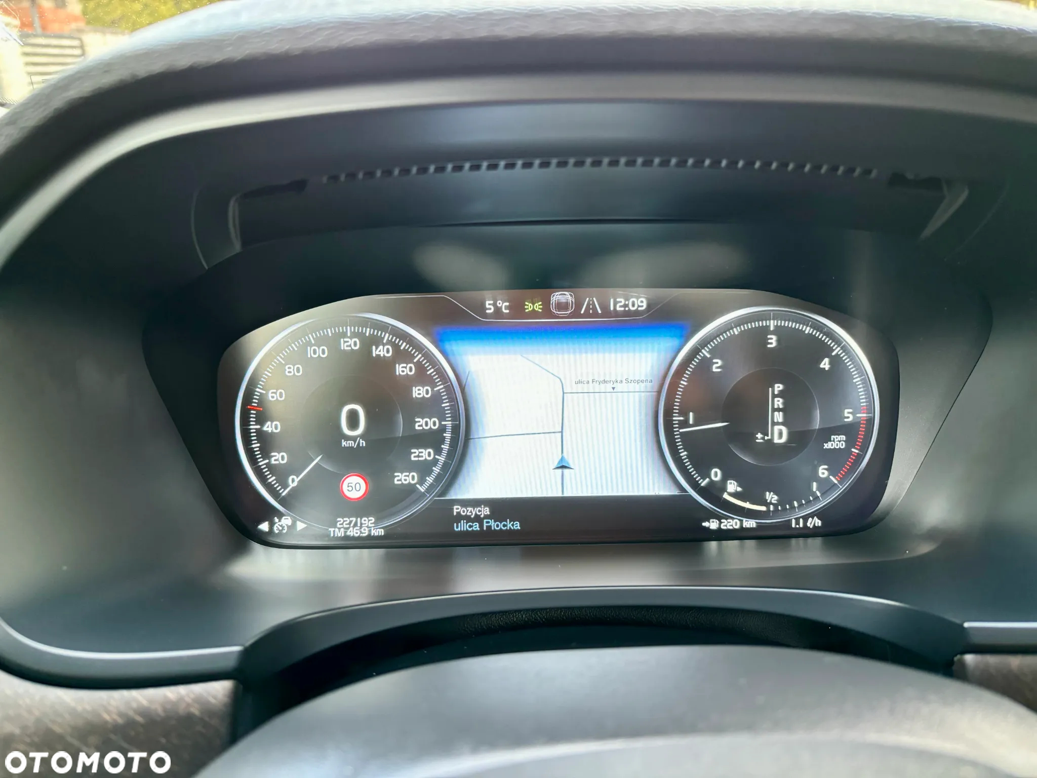 Volvo V90 Cross Country D5 AWD Geartronic - 35