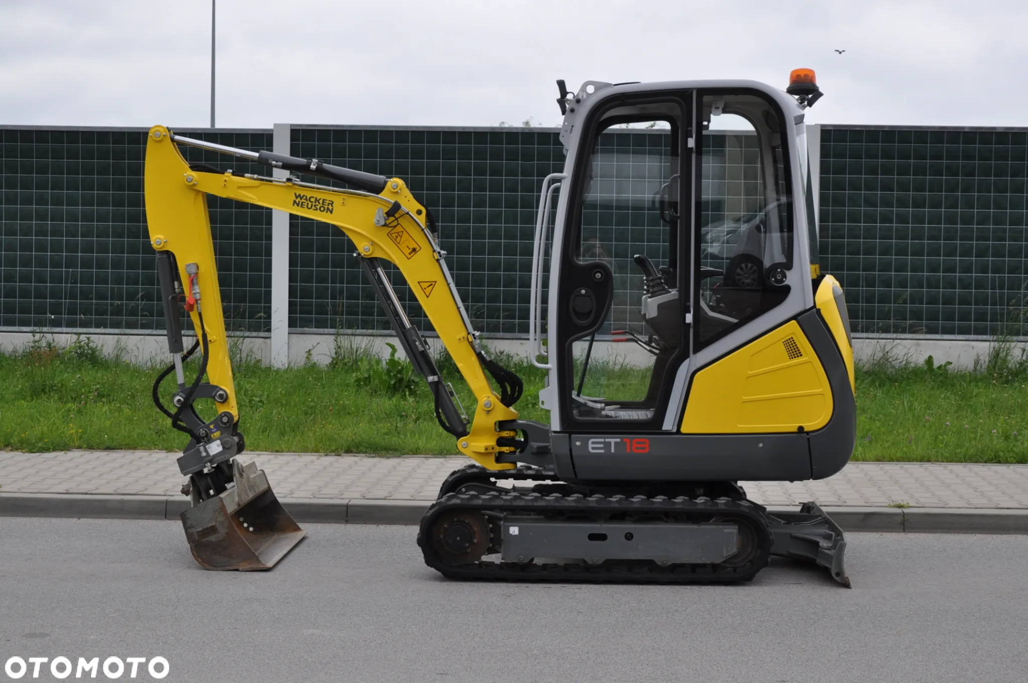 Wacker Neuson ET18 MAŁO MTG JAK NOWA!!! ŁYŻKA SKARPOWA HYDRAULICZNA WYJŚCIA HYDRAULICZNE - 5