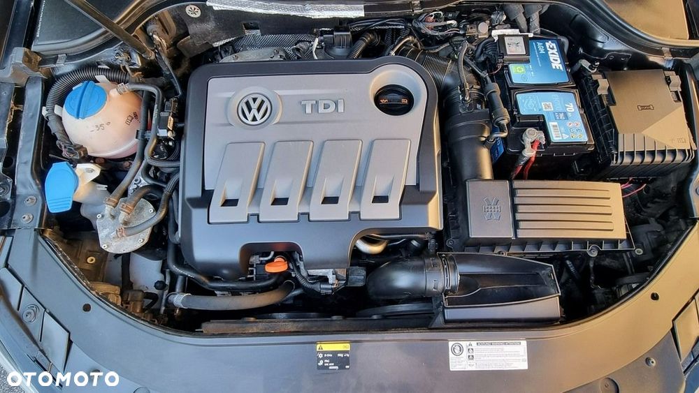 Volkswagen Passat - 9