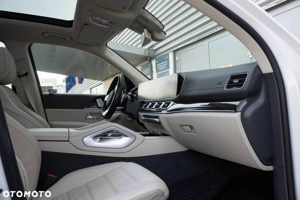 Mercedes-Benz GLS - 14