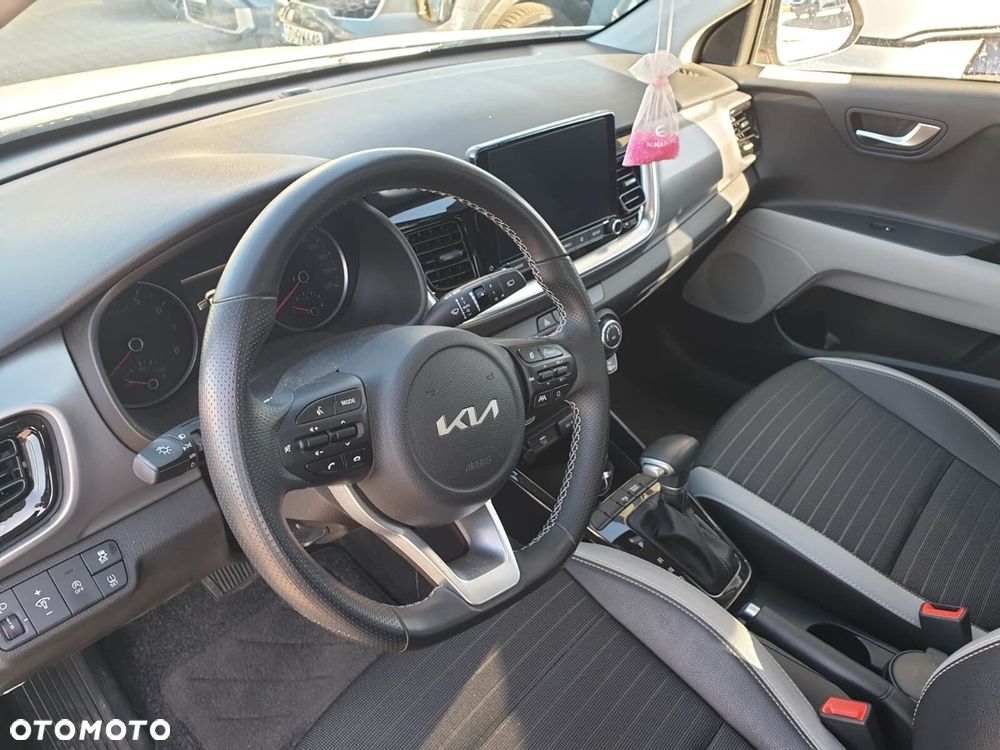 Kia Stonic 1.0 T-GDI L DCT - 3