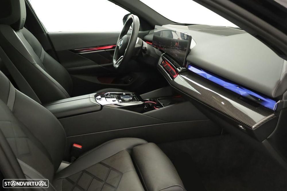 BMW i5 M60 xDrive - 26