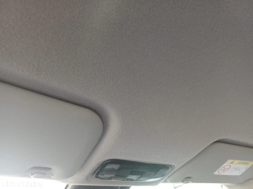Toyota Yaris 1.5 MT Dynamic - 23