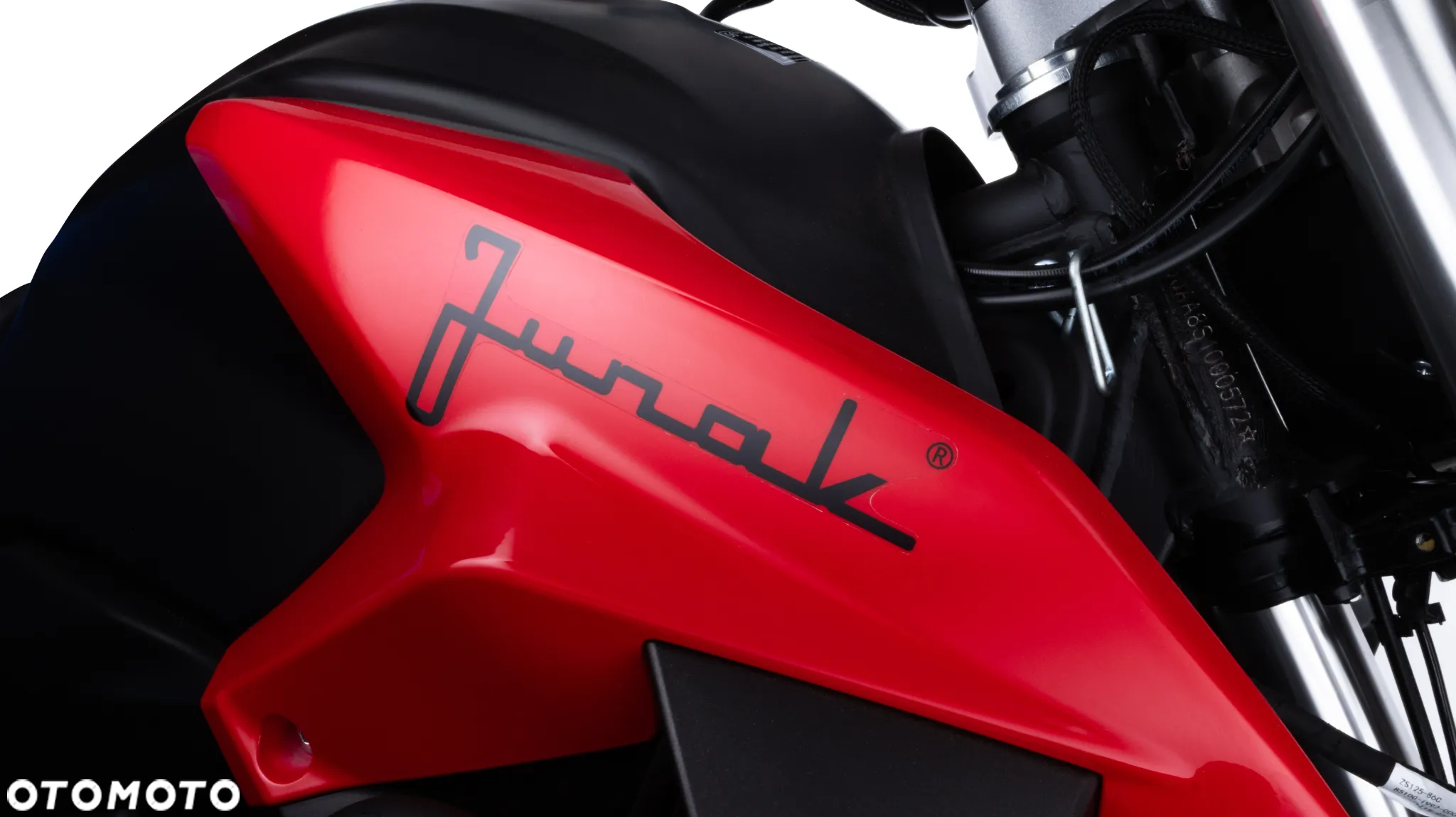 Junak RX One - 4