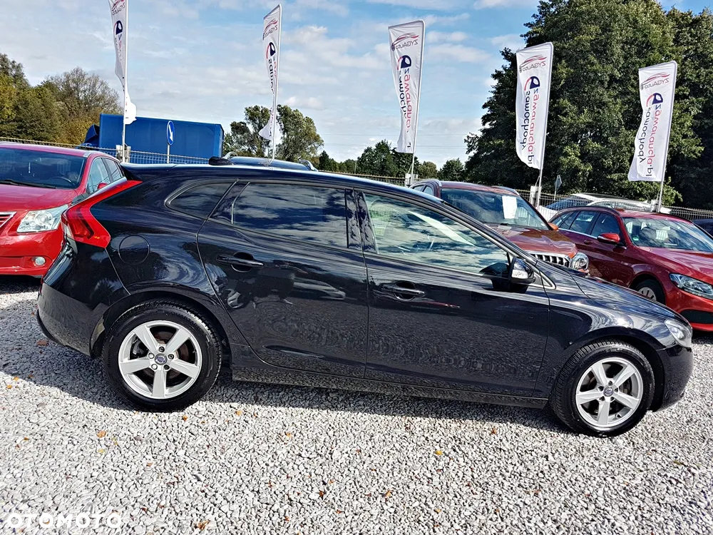 Volvo V40 D3 Kinetic - 6