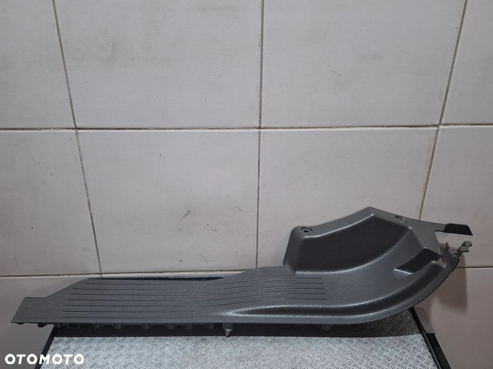 Osłona stopień progu lewy tył Ford Tourneo Connect 2021 lift mk2 nr DT11K13245BH