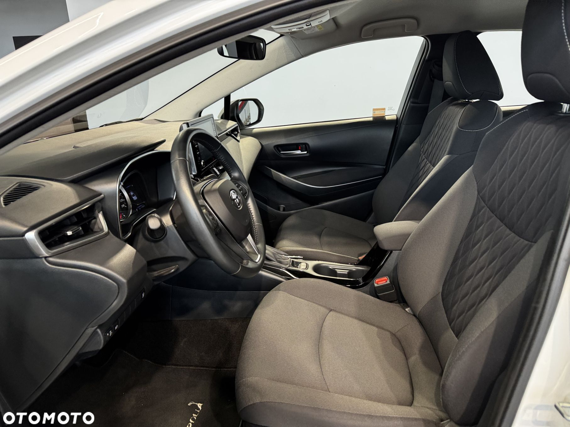 Toyota Corolla - 14