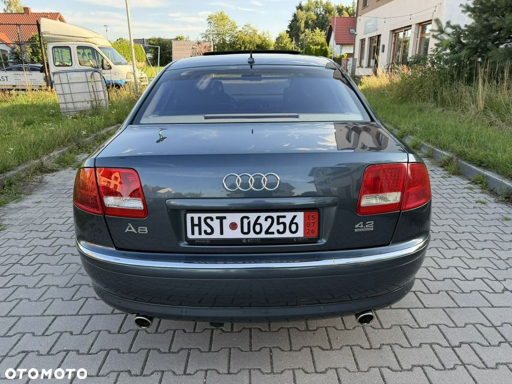 Audi A8 - 6