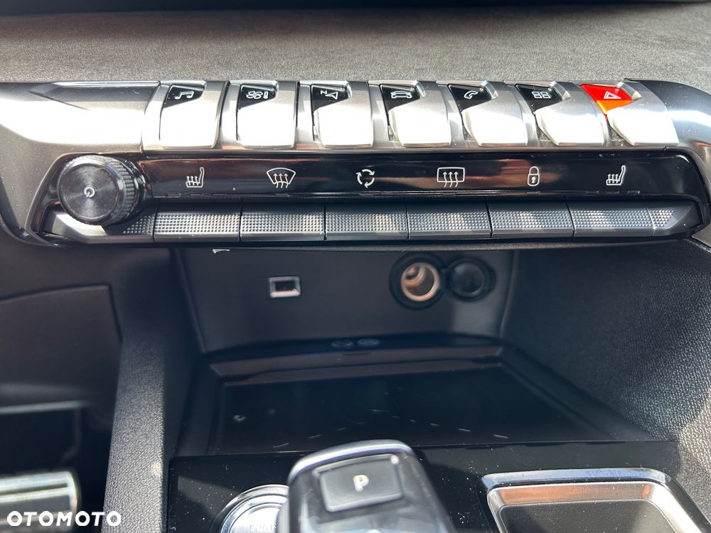 Peugeot 5008 1.6 PureTech GT Pack S&S EAT8 - 21