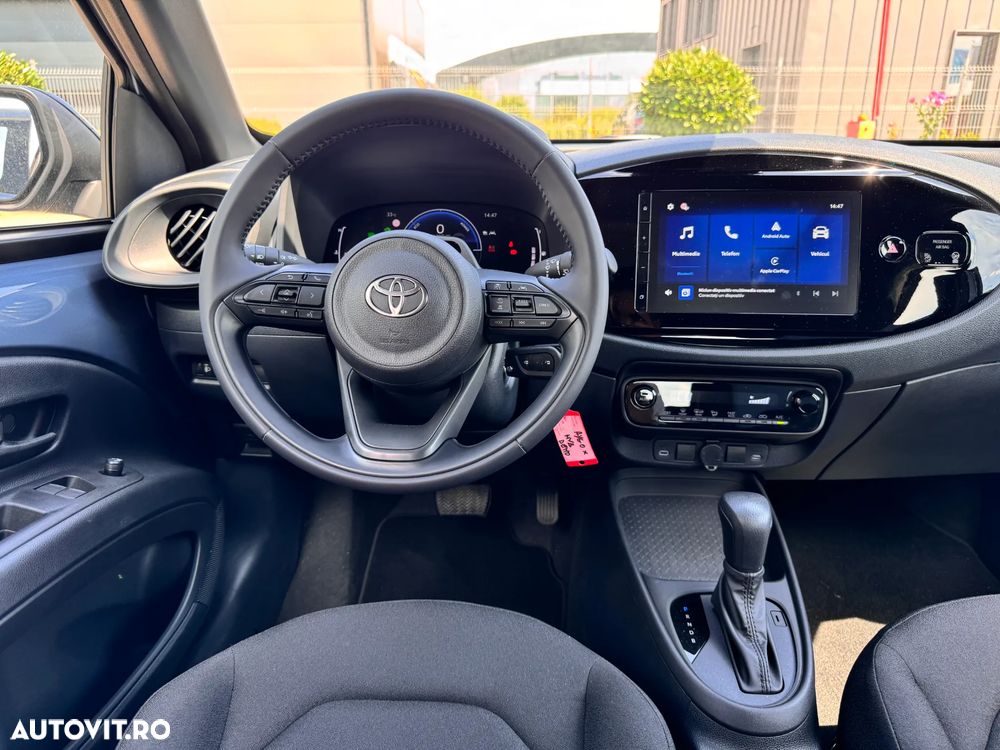 Toyota Aygo X 1.5l HEV 116CP Active - 14