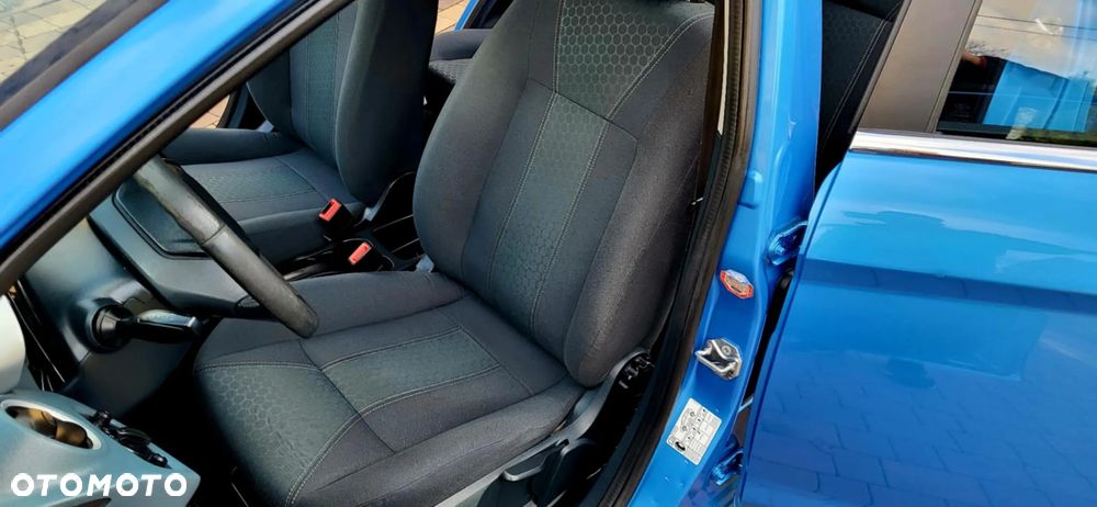 Ford Fiesta 1.25 Titanium EU5 - 11