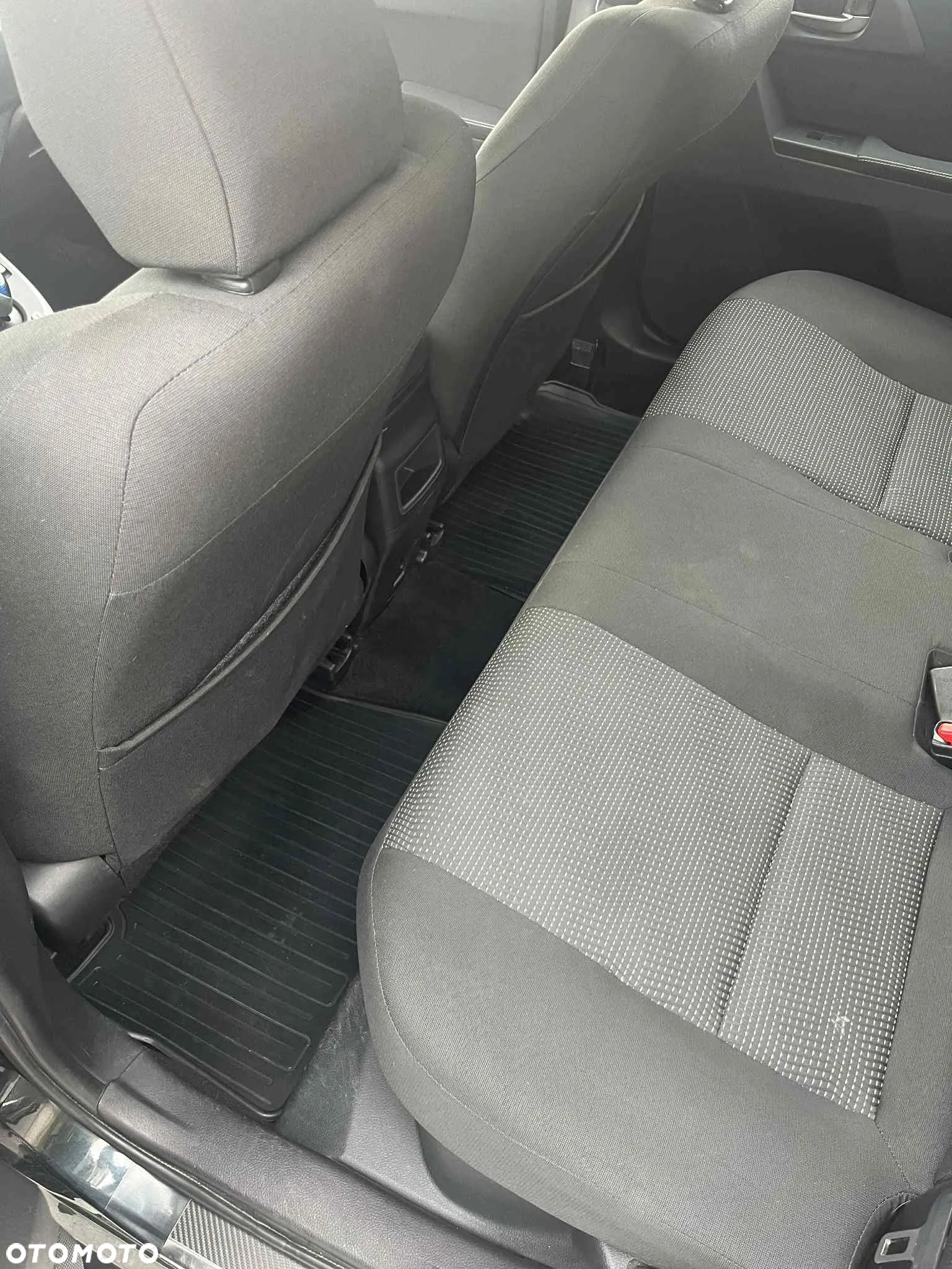 Toyota Auris - 13