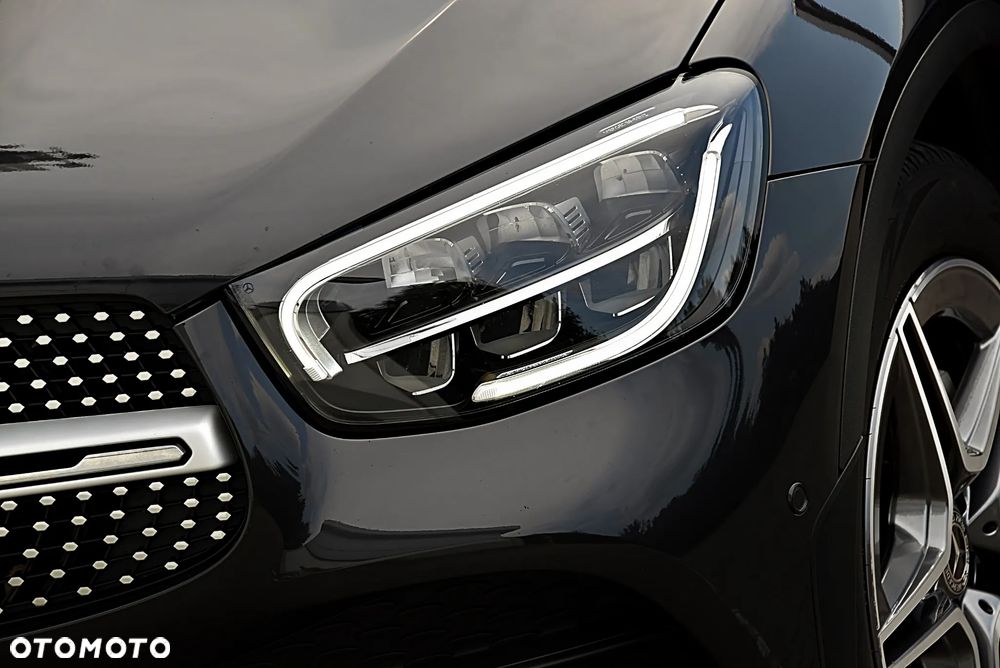 Mercedes-Benz GLC 200 4Matic 9G-TRONIC - 10