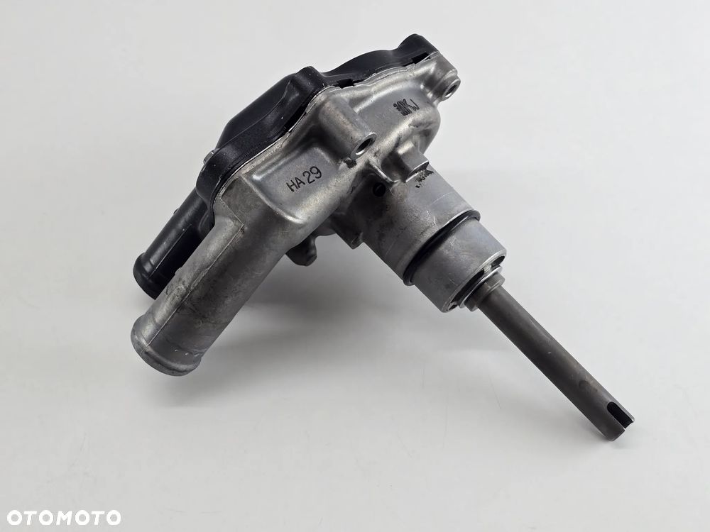 POMPA WODY OBUDOWA  HONDA CB 1000R  SC80 - 2